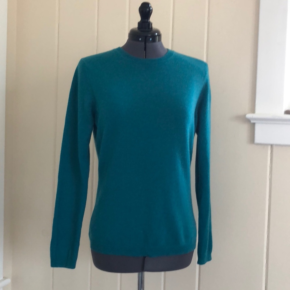 Pure Collection green cashmere sweater